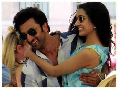 Ranbir Kapoor and Shraddha Kapoor's Tu Jhooti Main Makkar trailer has three kisses and more bold content