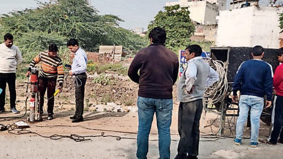 Road construction shoddy, 4 engineers face MCG action after vigilance probe