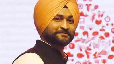 Sandeep Singh in list of Republic dignitaries, CMO under fire