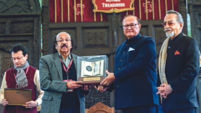 K Satchidanandan gets eighth Kanhaiyalal poetry award