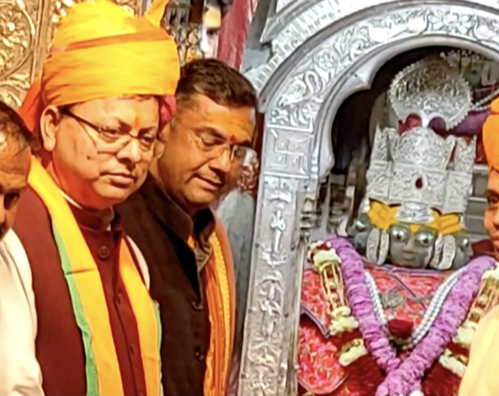 
Rajasthan: Uttarakhand CM Dhami offers prayer at Brahma Temple in Pushkar
