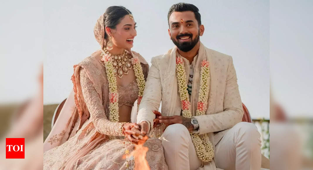 Athiya Shetty-KL Rahul post FIRST wedding pictures: Virat Kohli, Kriti Sanon, Ananya Panday and other celebs congratulate the couple – Times of India
