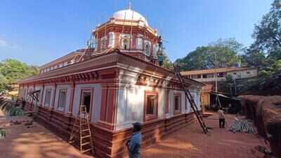 Tunnel, well, and room recovered during renovation of Saptakoteshwar temple