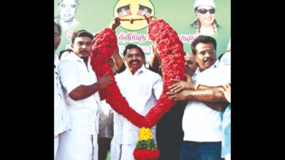 Edappadi K Palanisami receives warm reception in Theni