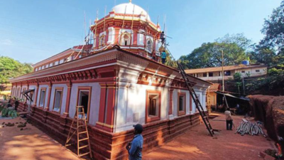 Tunnel, well, and room recovered during renovation of Saptakoteshwar temple