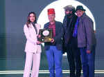 (KHUBANI) - Suresh,Sharad & Rajesh Madan felicitated by Malaika Arora