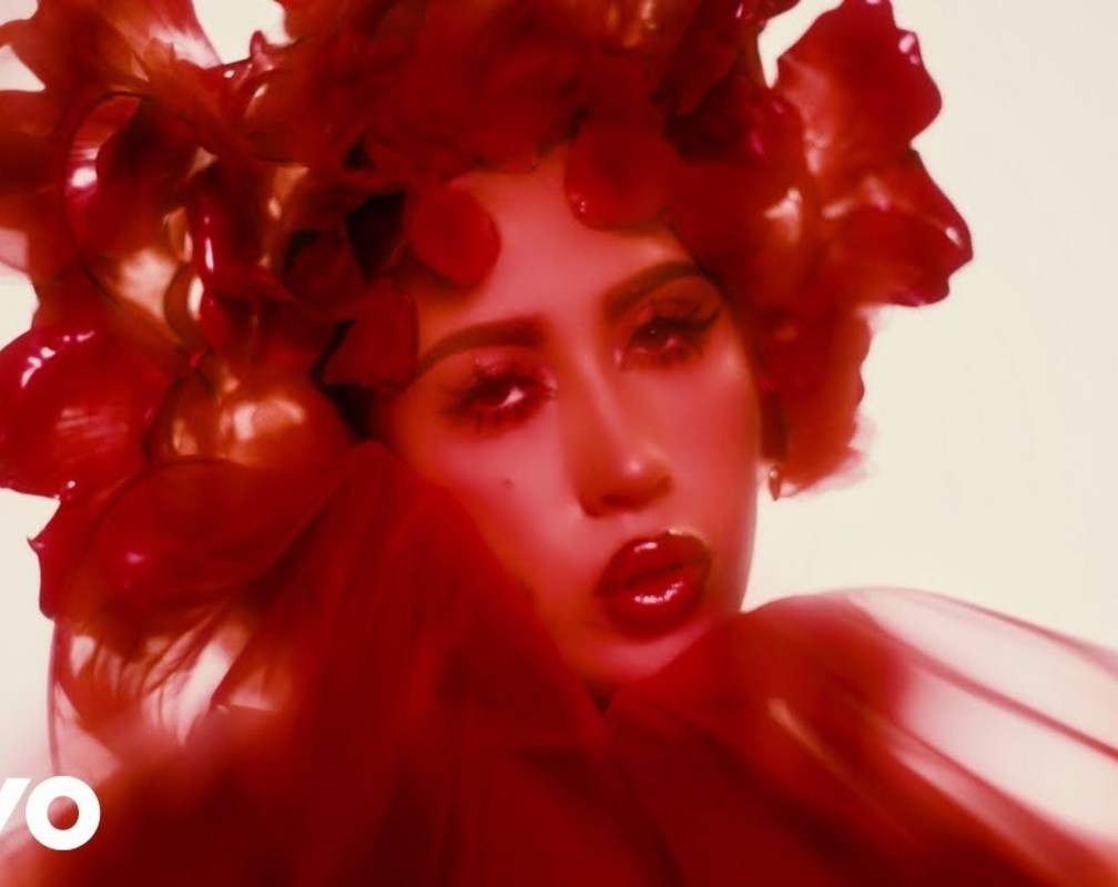 
Watch The Latest English Official Music Video Song ' I Wish You Roses' Sung By Kali Uchis
