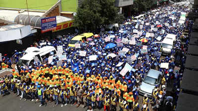 Hundreds protest South Africa energy crisis