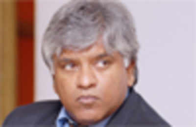 Ranatunga blames IPL, BCCI for India's drubbing in England
