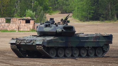 Germany approves sending heavy Leopard tanks to Ukraine