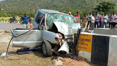 Four devotees from Maharashtra killed in road accident near Tirupati