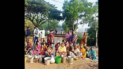 Women block road over drinking water demand in Odisha