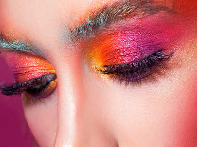 From rainbow eyes to multi-dimensional makeup: 10 makeup trends for 2023