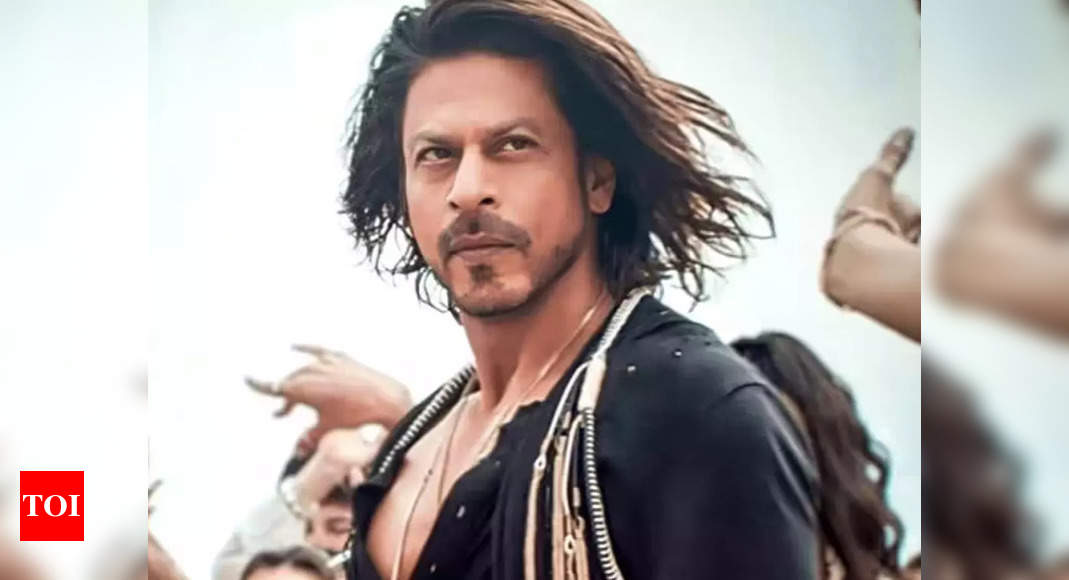 ‘Pathaan’ box office collection day 2: Shah Rukh Khan and Deepika Padukone starrer scores Rs 70 crore on Republic day! – Times of India ►