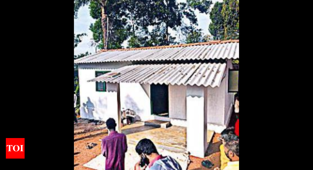 सरकार बसवा आवास योजना के तहत पहला घर कर्नाटक में सौंपा |  मैसूर समाचार – टाइम्स ऑफ इंडिया