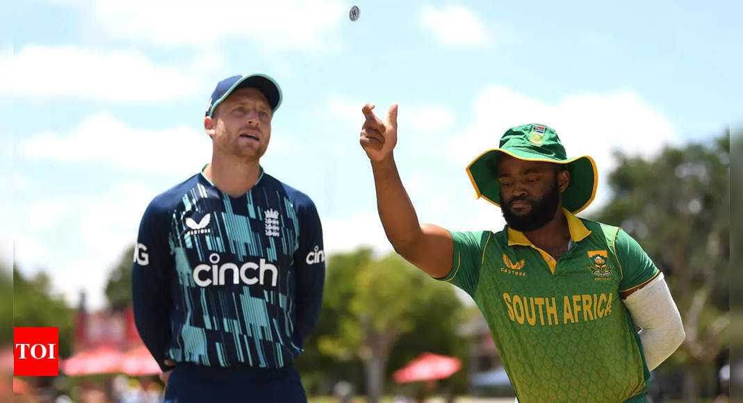 Live Updates, 1st ODI, South Africa vs England  – The Times of India : 30.5 : South Africa : 171/4