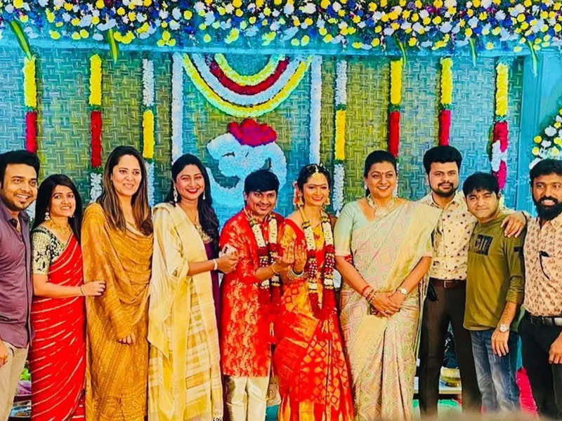Jabardasth fame Rakesh and anchor-BB Telugu 4 contestant Sujatha get engaged; Ravi, Srinu and others send out best wishes