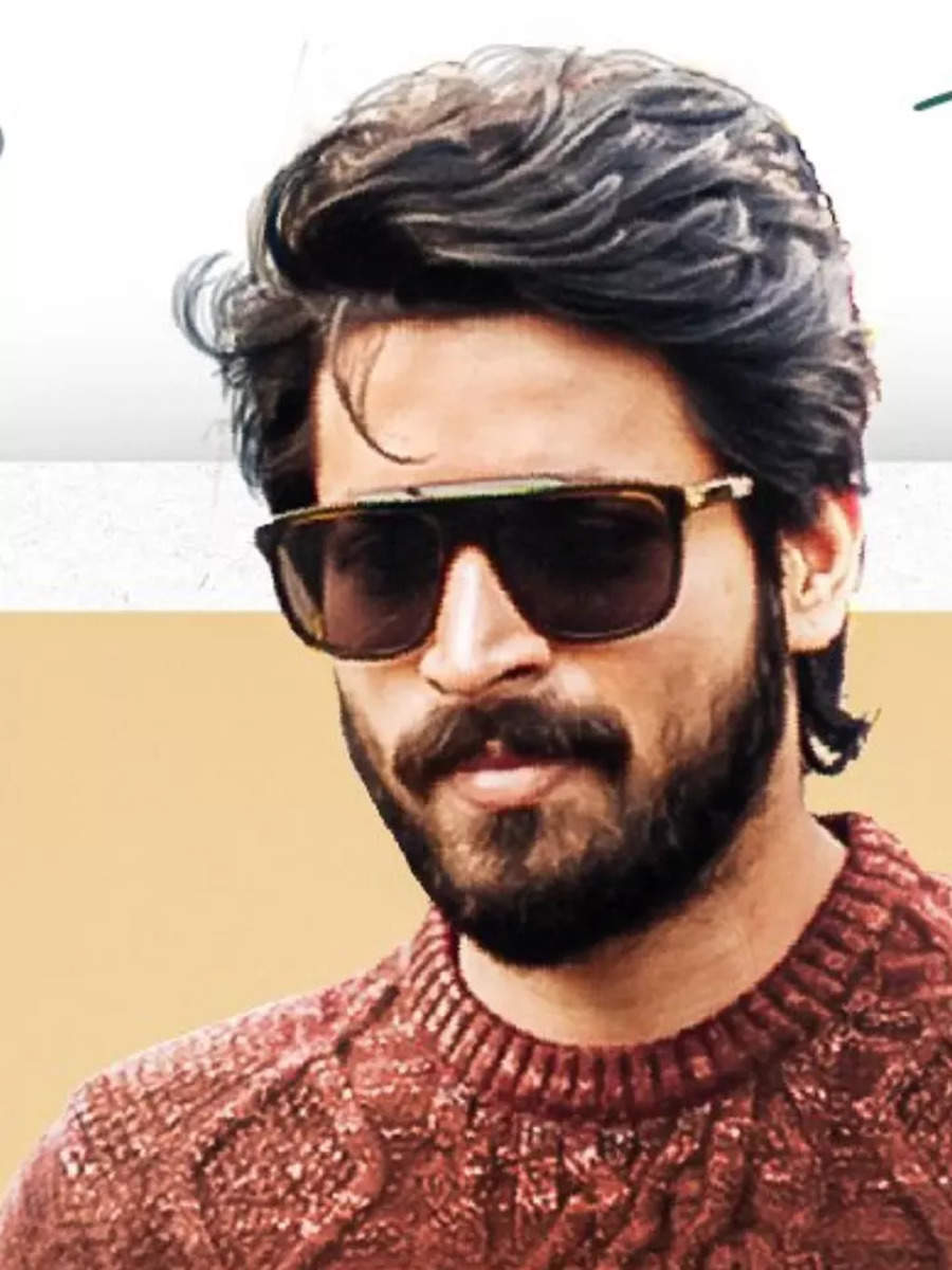 10 stylish looks of Harish Kalyan | Times of India