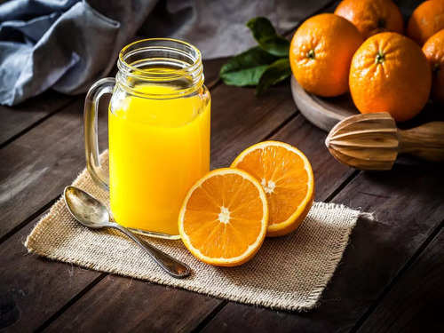 Fruit Juice vs Whole Fruits: Which is Healthier? - HealthXchange