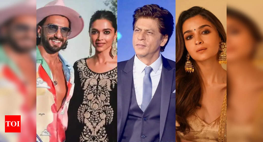 Ranveer Singh, Deepika Padukone, Alia Bhatt, Kapil Sharma meet Shah Rukh Khan at Mannat to congratulate him for ‘Pathaan’: Report – Times of India