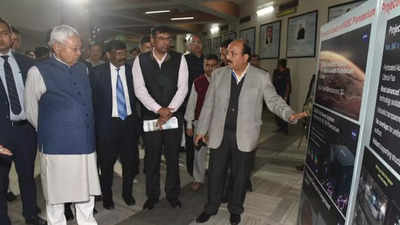 Bihar CM Nitish Kumar reviews modernisation works of Patna Planetarium