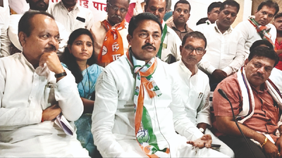 Congress suspends its Ahmednagar chief, nixes panel in Maharashtra