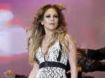 Jennifer Lopez poses like a star during her performance