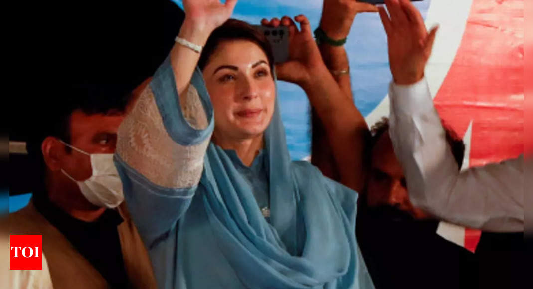 Pml N Leader Maryam Nawaz Returns To Pakistan After Almost Month Stay