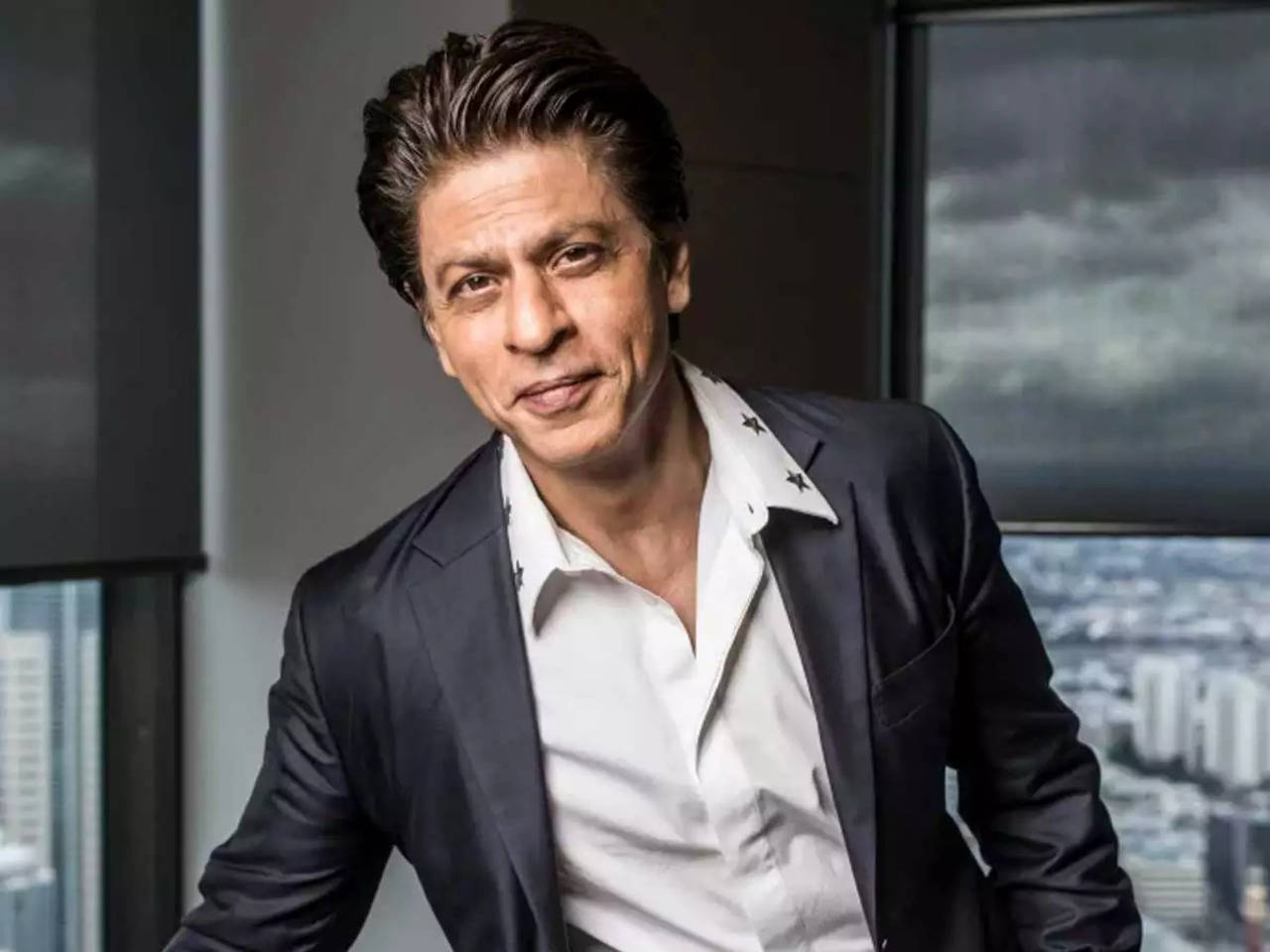 Shah Rukh Khan is the King of Box office clashes and we have proof! -  Bollywood News & Gossip, Movie Reviews, Trailers & Videos at