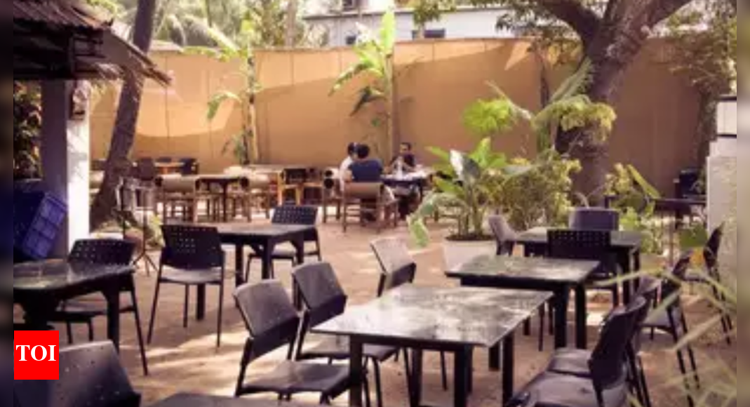 Floating airconditioned restaurant to soon come up on Yamuna river in