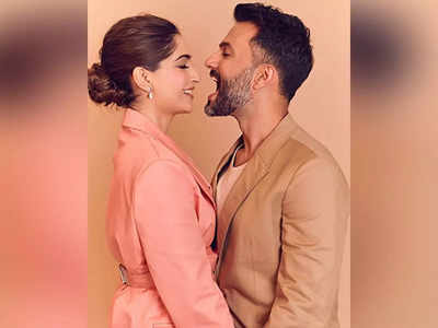 Monday Flashback: Sonam Kapoor drops a picture from dating days with husband Anand Ahuja