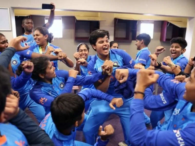 Indian Women's U-19 cricket team dances to 'kala chashma' to mark historic win