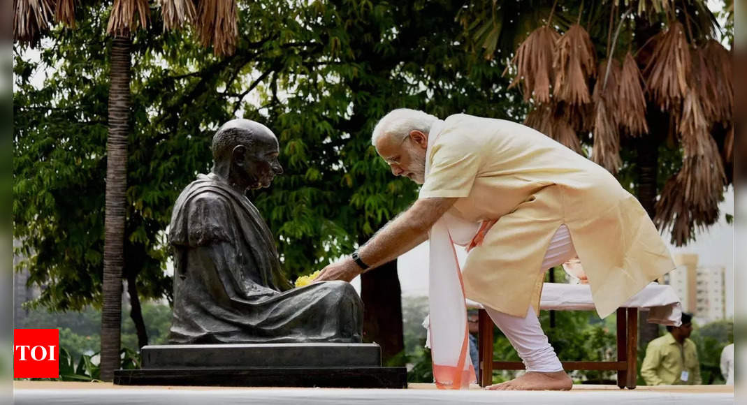 Martyrs’ Day 2023: Significance of Shaheed Diwas on Mahatma Gandhi’s death anniversary | India News – Times of India