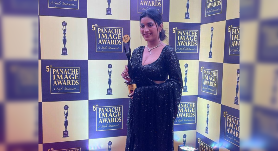 Manya Singh won the 'Pride of Nation' award at Panache Image Award