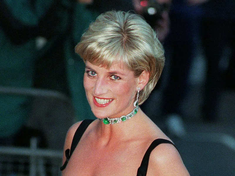 How to dress like late Princess of Wales, Diana
