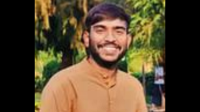 Gardener's son is president of students' union in Delhi's St. Stephen's  College | Delhi News - Times of India