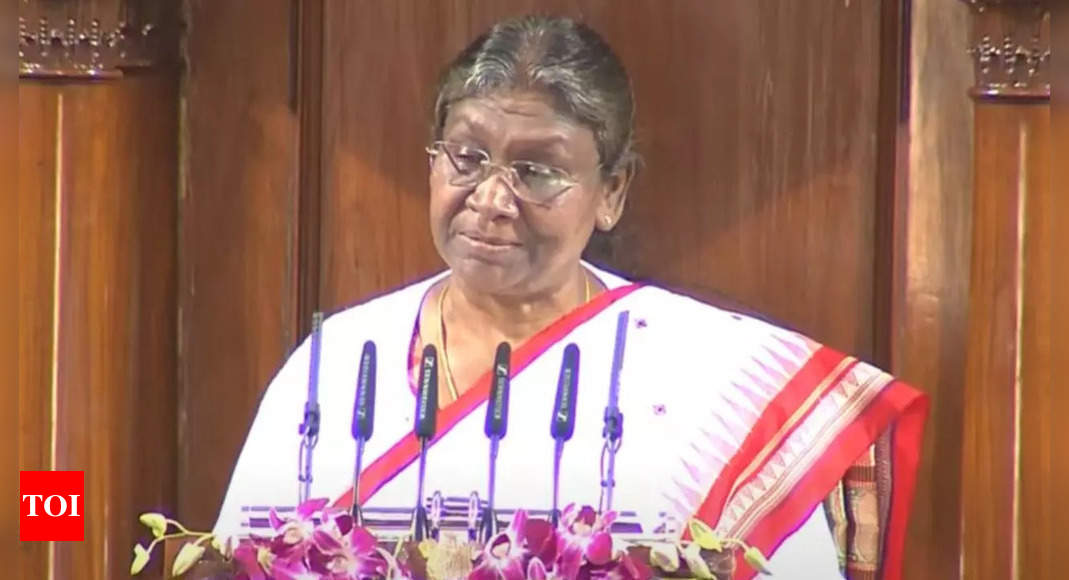 Budget session of Parliament 2023 Live Updates: President Droupadi Murmu addresses joint session of Parliament - Times of India