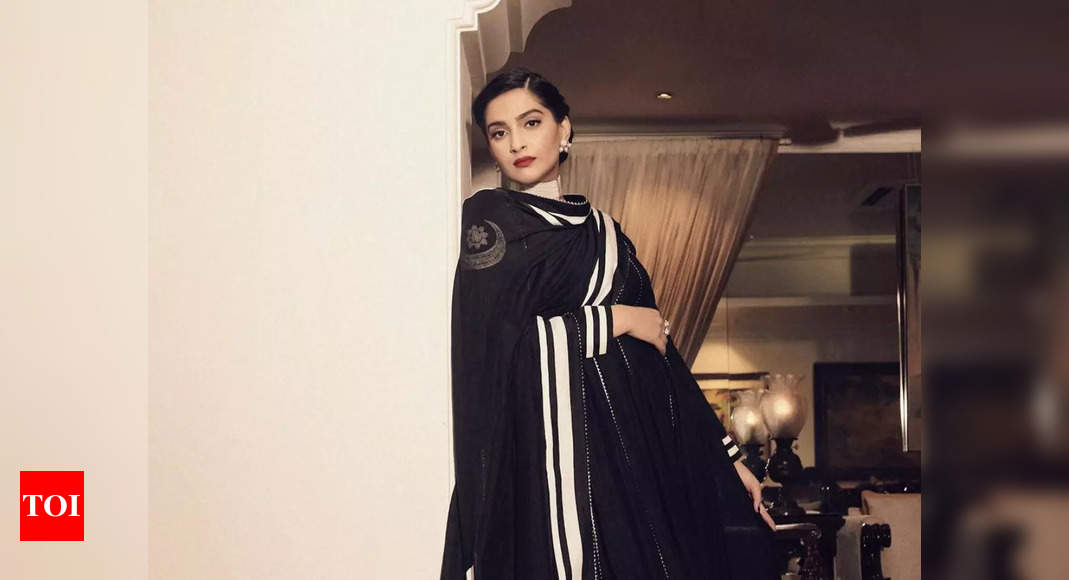 Sonam Kapoor drops gorgeous new pictures, Anand Ahuja has the most heart-warming reaction! – See inside – Times of India
