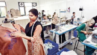 Ludhiana garment traders' delegation excited about investing in Jammu and Kashmir