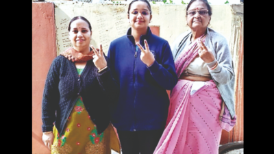 3 generations of a family cast votes in MLC polls