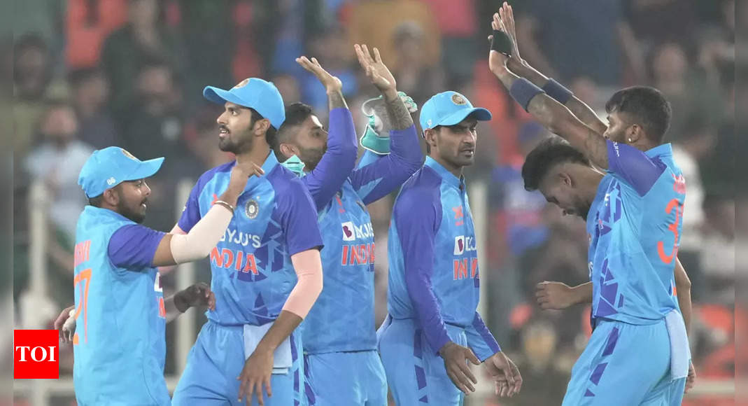 IND vs NZ Live Score Updates: India face New Zealand in the series decider  – The Times of India