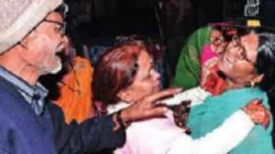 Woman ties the knot unaware of mom’s death in Dhanbad fire