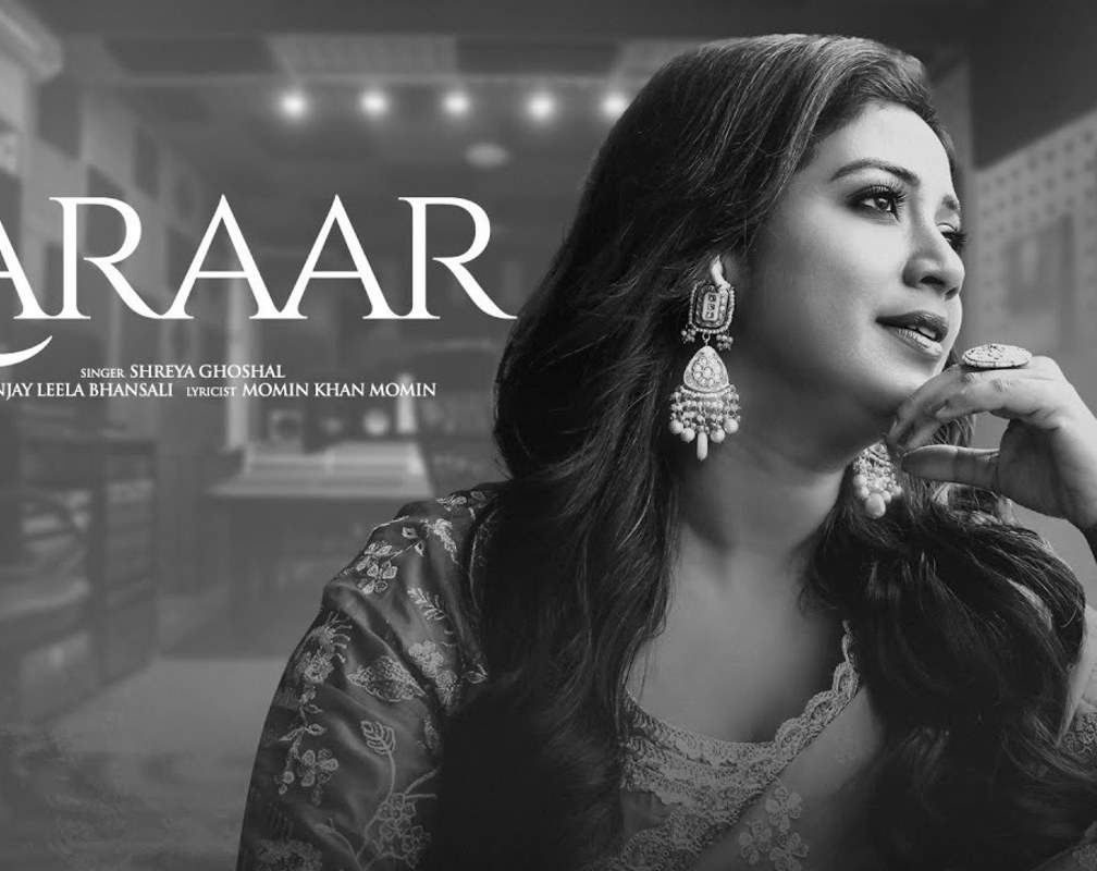 
Check Out Popular Hindi Video Song 'Qaraar' Sung By Shreya Ghoshal
