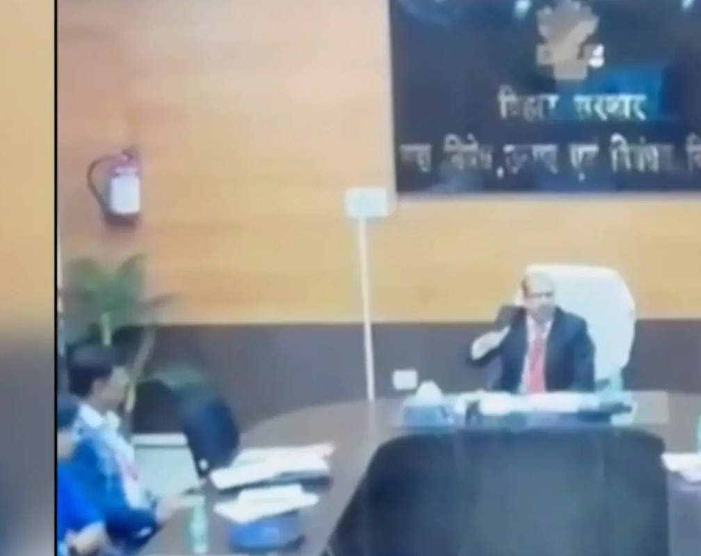 
Bihar: IAS officer uses abusive language during meeting, video goes viral
