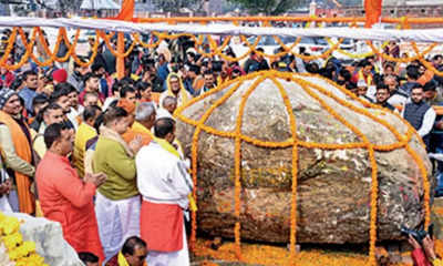 Nepal priest hands over sacred rock for Ayodhya temple