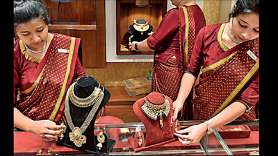 Gold sales dip in Kolkata as price sails past Rs 60,000