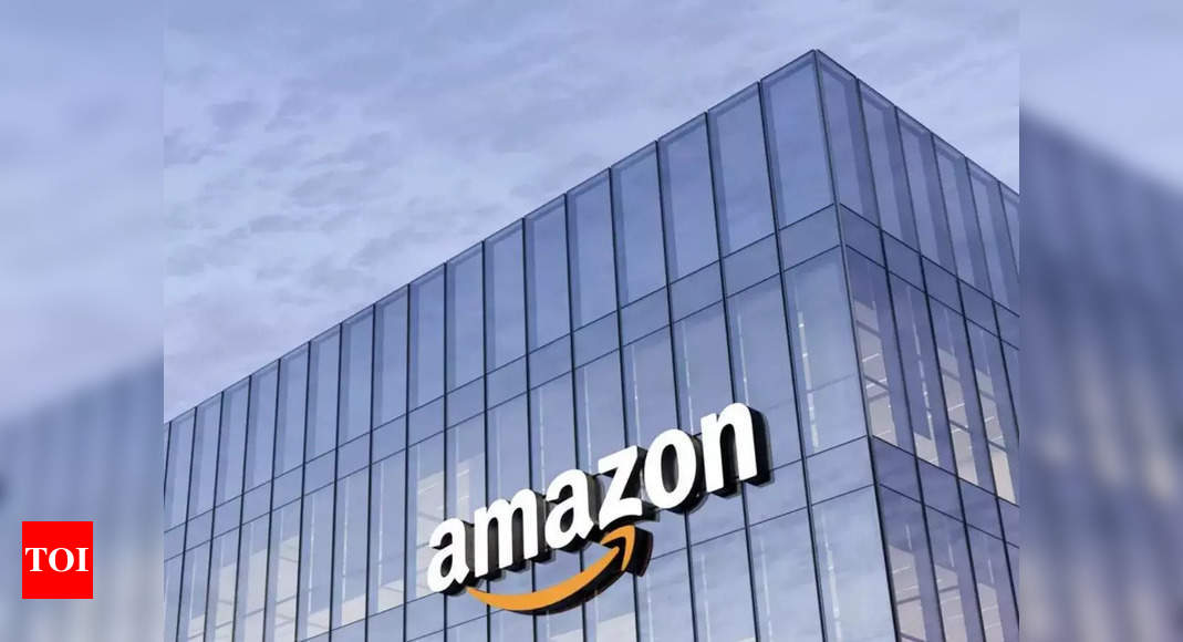 Amazon loses $2.7 billion in 2022, reports first ‘unprofitable’ year since 2014 – Times of India
