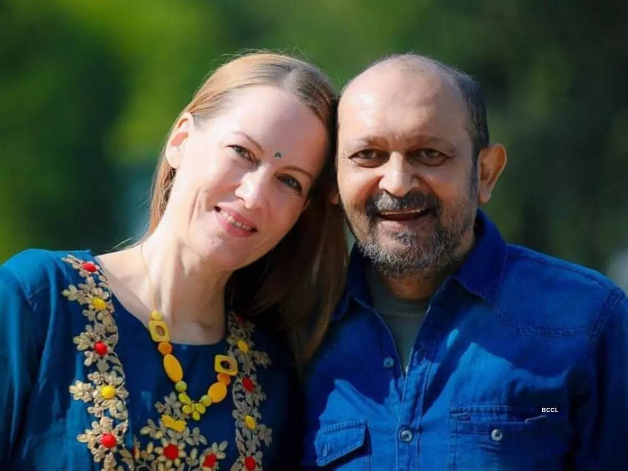 Akhil Mishra With His Wife 