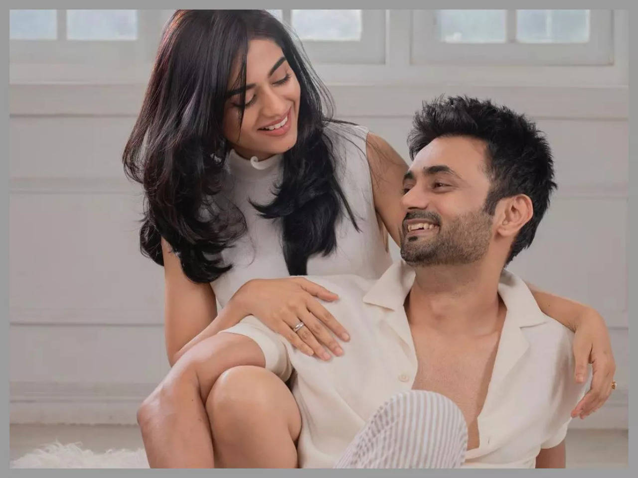 Amrita Rao and RJ Anmol on their book 'Couple of Things' : Our ...