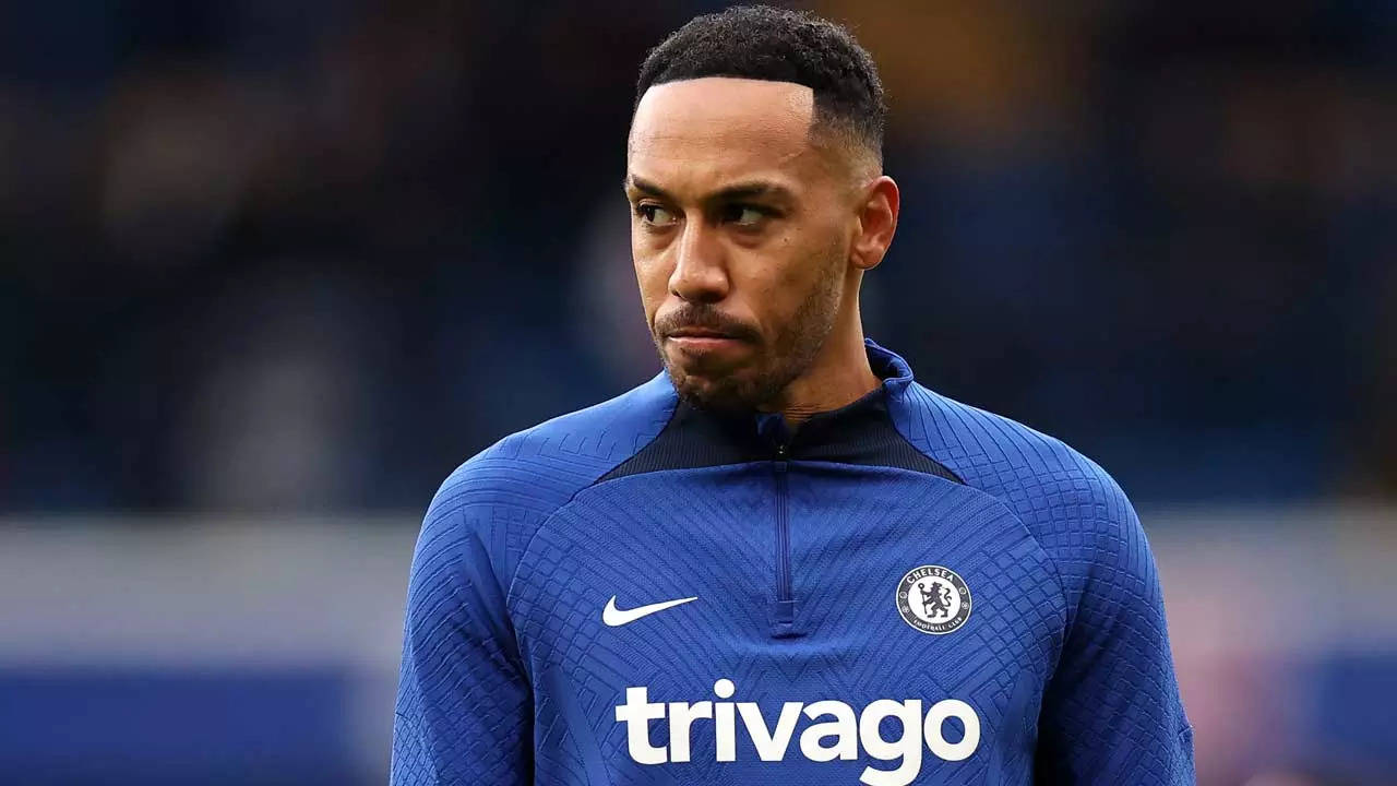 Aubameyang back in EPL after joining Chelsea from Barcelona